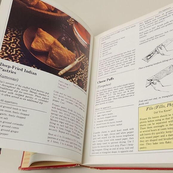 Betty Crocker's International Cookbook 1980 - Picture 7 of 12